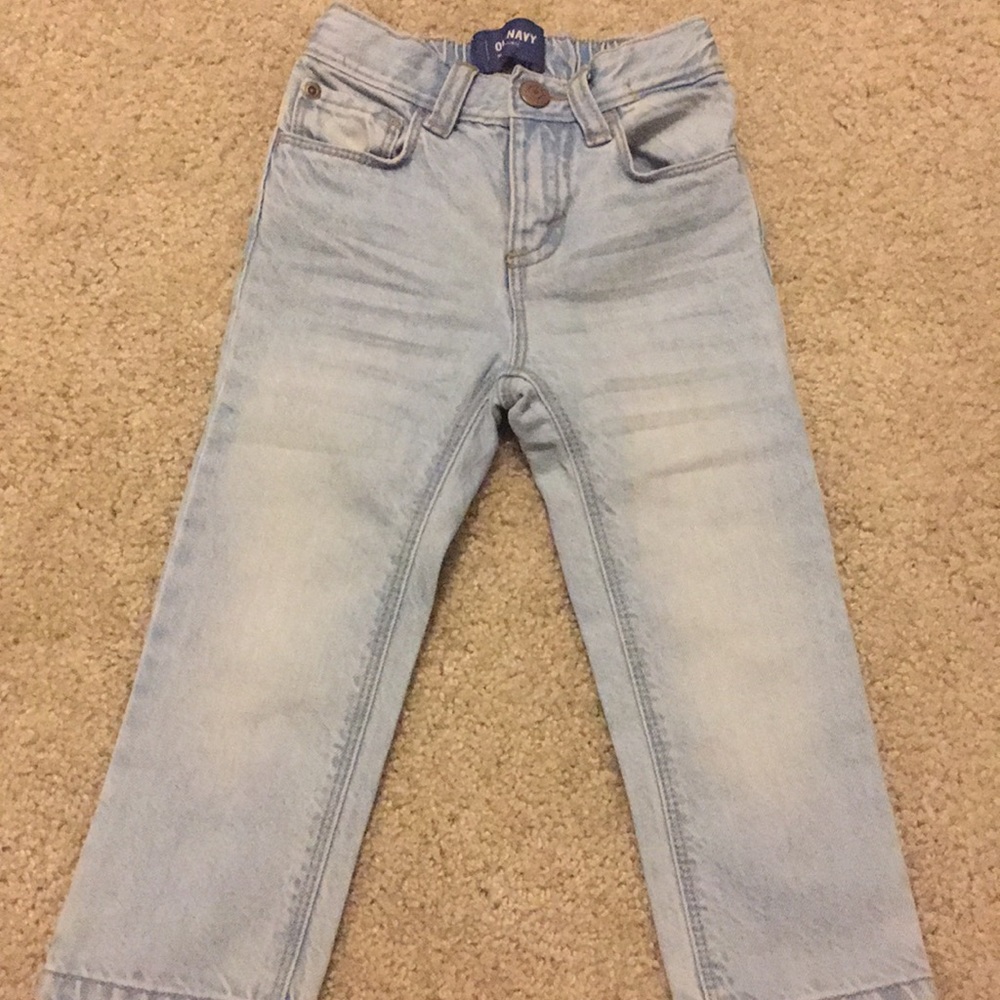BRAND NEW-Toddler boy acid wash jeans -never worn